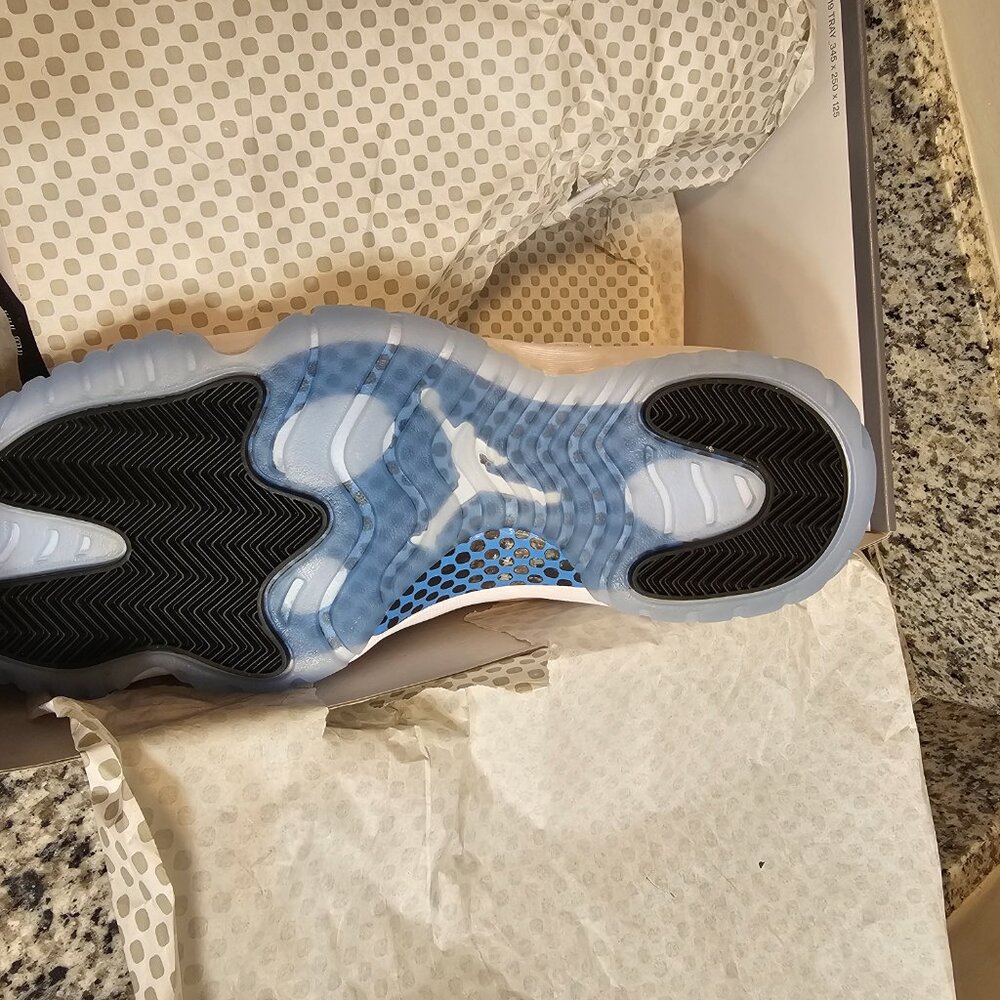 Air Jordan 11 Legend Blue - Picture 8 of 10